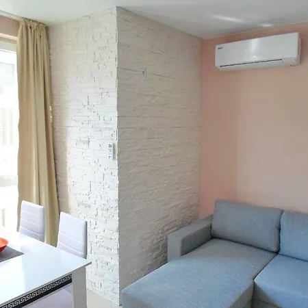 Itaka Sea Apartment *